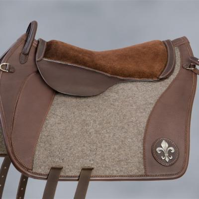 Filzsattel Premium Braun Grau Filz mit Lilie