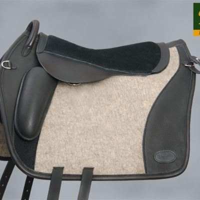 2 Filzsattel Premium Mit Pausche Klein Mit Logo