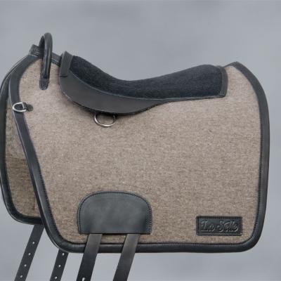 Felt saddle standard